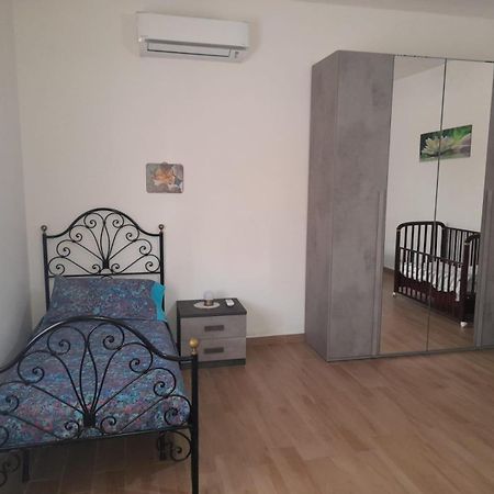 הוילה ואלדוריה Multi Vacanza La Ciaccia מראה חיצוני תמונה